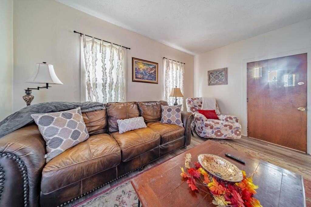 Cottage In The Falls, 2 B, 2 Bath, Fireplace Cuyahoga Falls Eksteriør billede